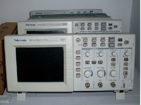 Tektronix TDS1012 ̩ԭbʾ 
PI: